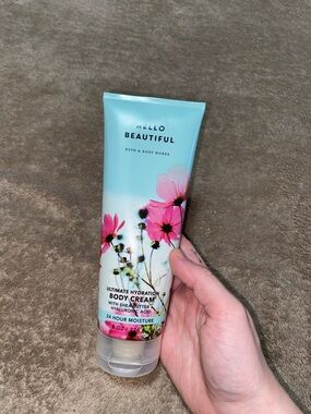 Bath & Body Works Hello Beautiful Hydrating Body Cream - Light Blue & Pink